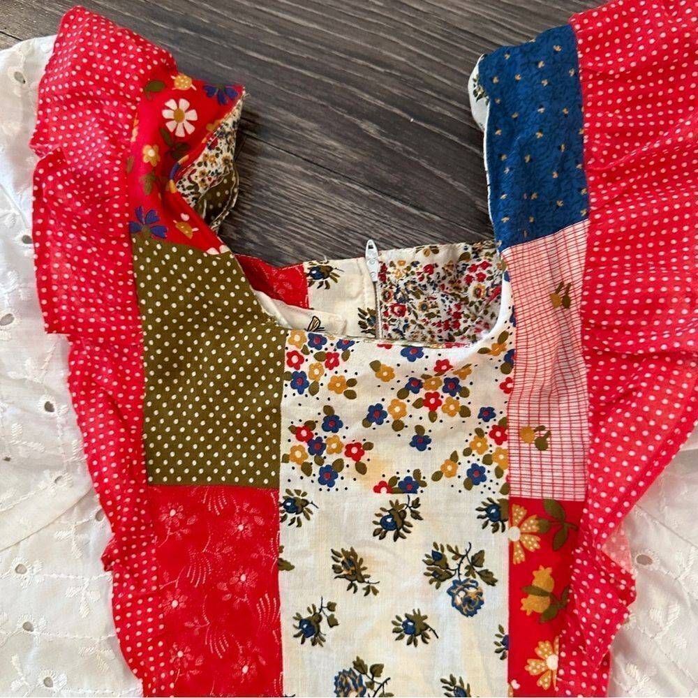 Bee Mine Vintage Quilt Dress - Picture 10 of 10